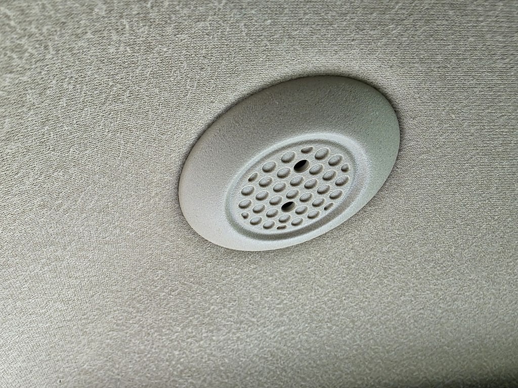 2023 GMC Savana Image 30
