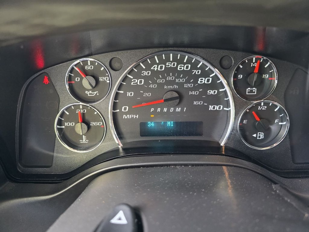 2023 GMC Savana Image 24