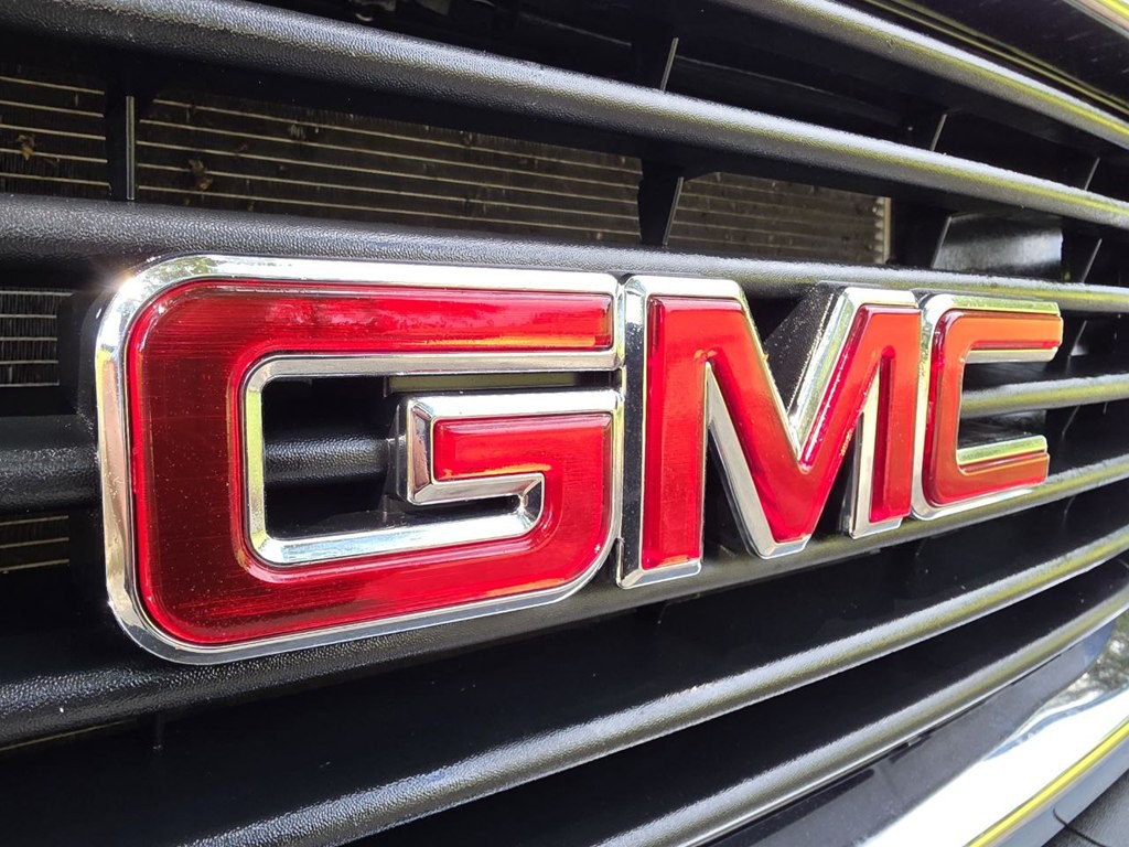 2023 GMC Savana Image 47