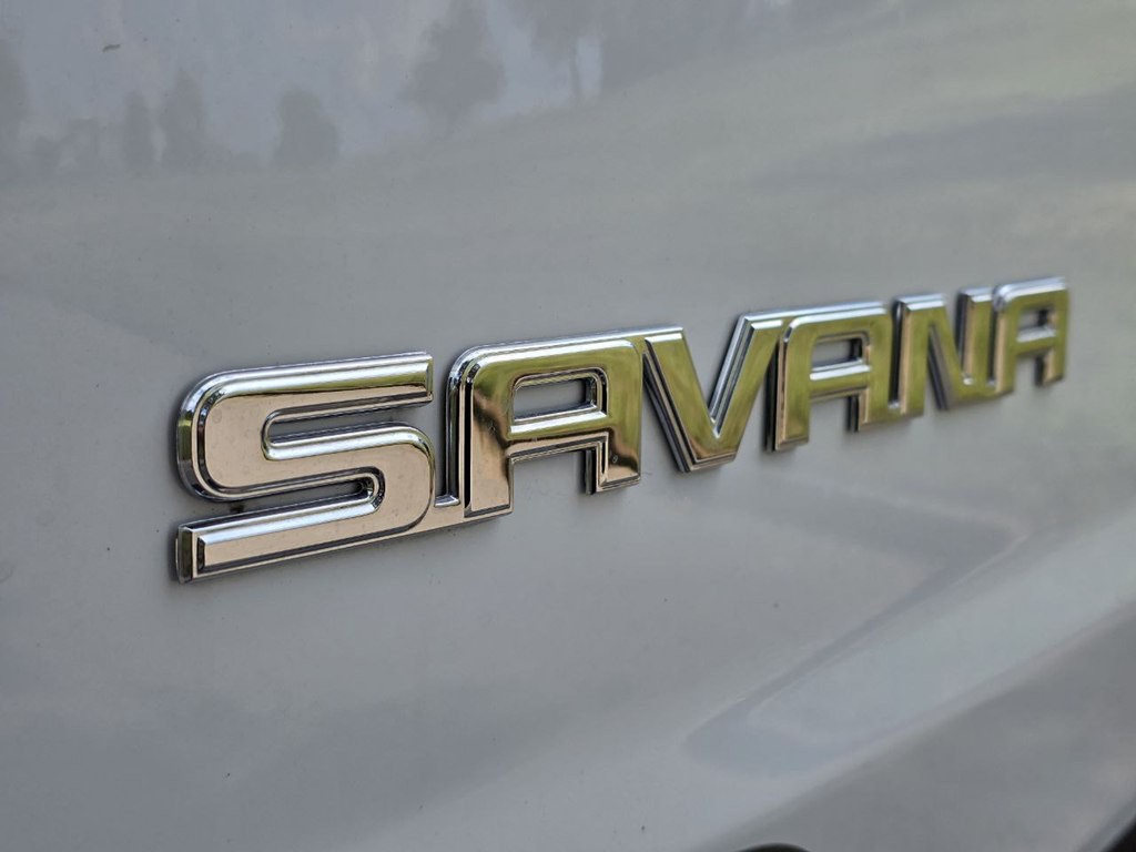 2023 GMC Savana Image 48