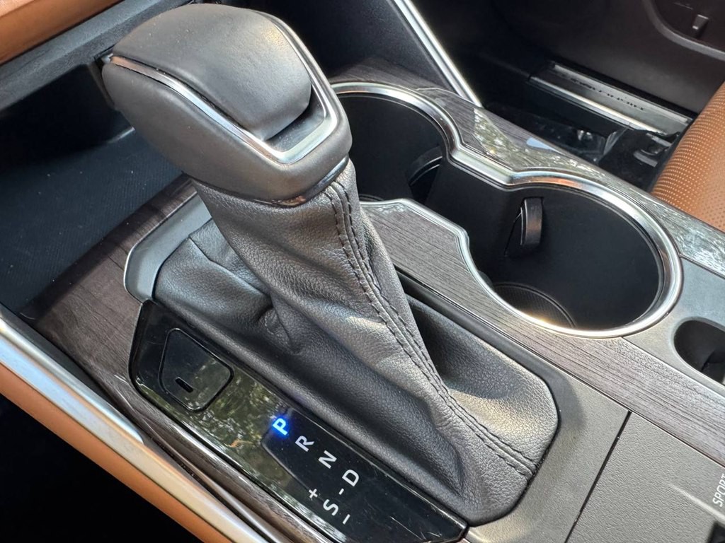 2020 Toyota Highlander Image 21