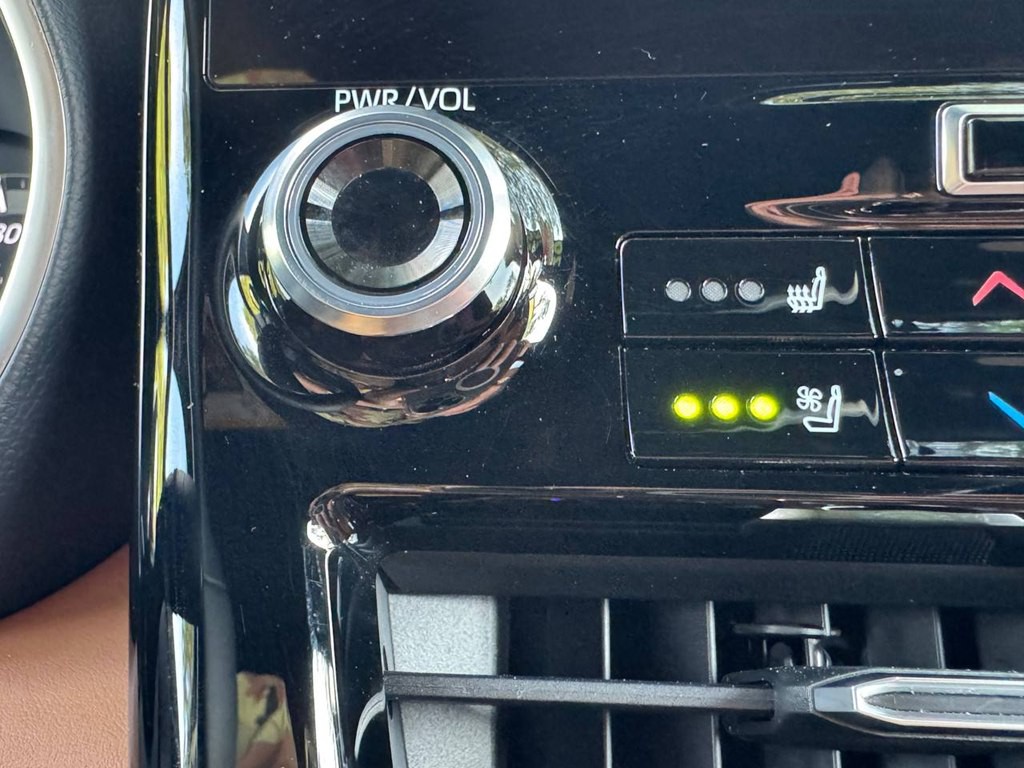 2020 Toyota Highlander Image 26