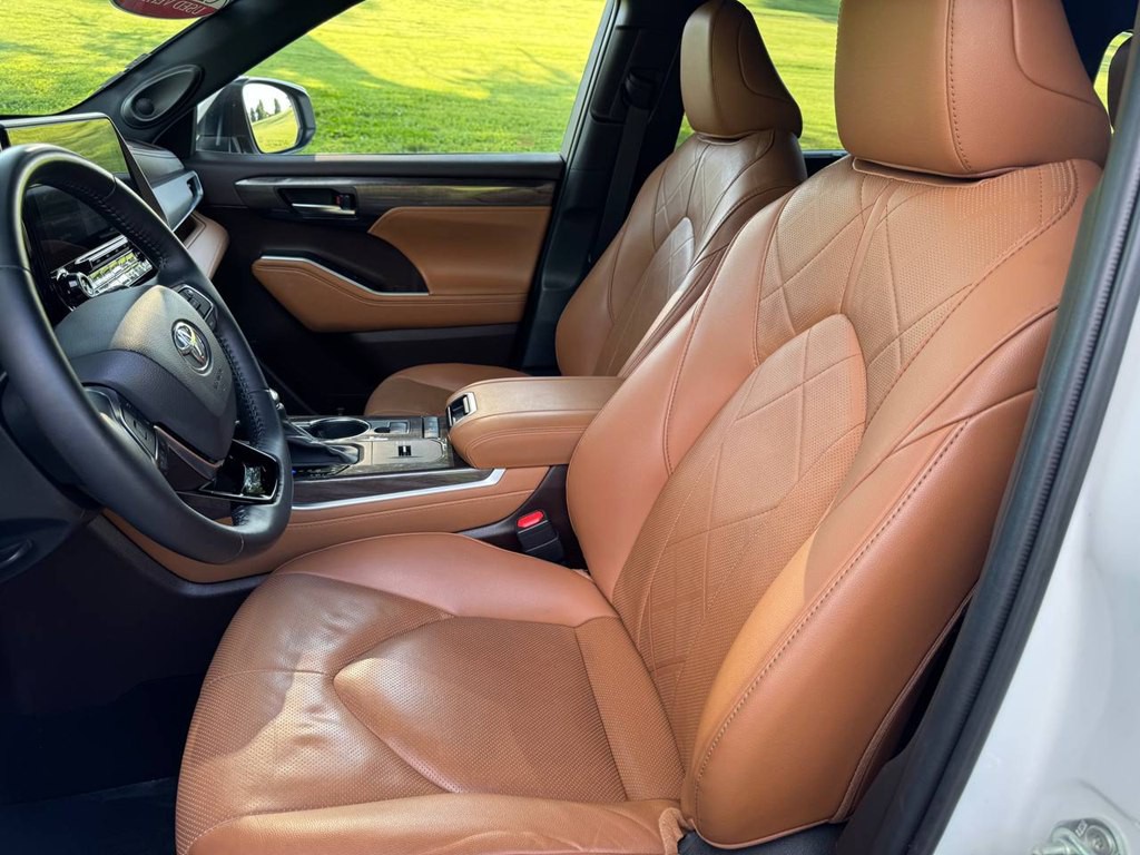 2020 Toyota Highlander Image 41