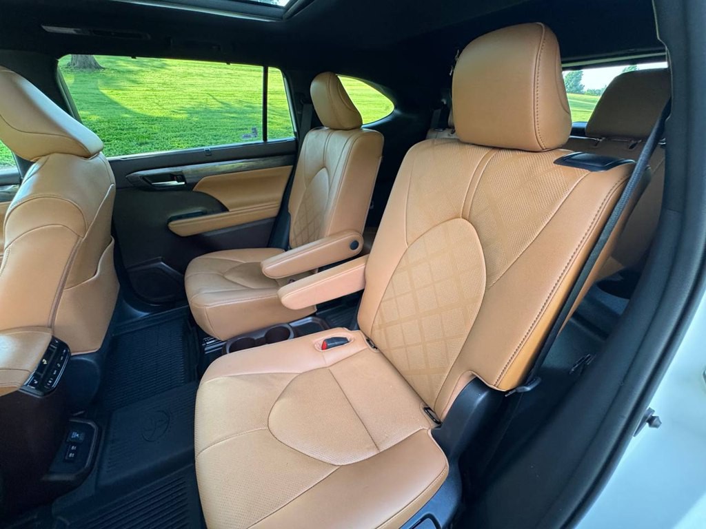 2020 Toyota Highlander Image 50