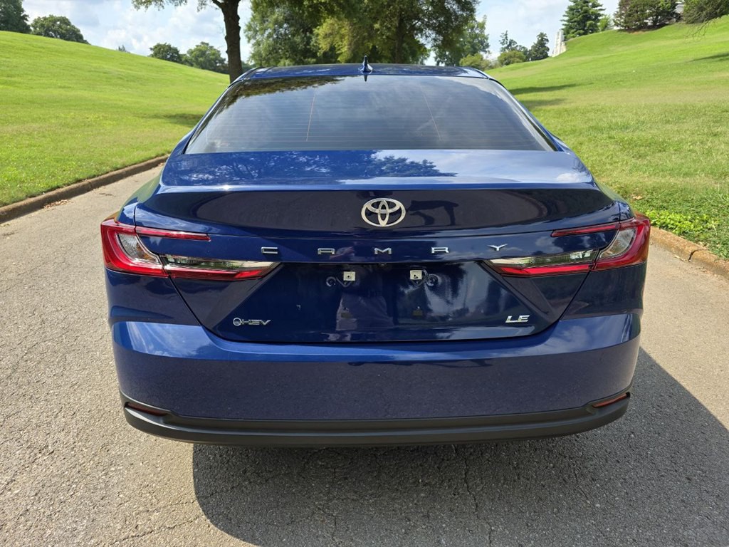 2025 Toyota Camry Image 5