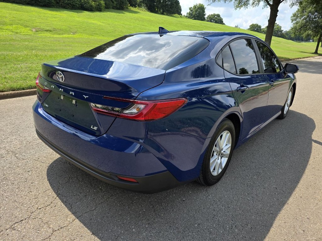 2025 Toyota Camry Image 6