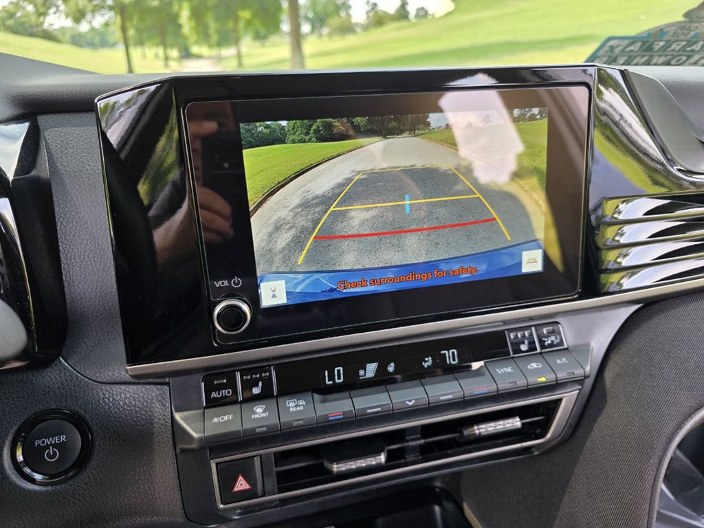2025 Toyota Camry Image 17