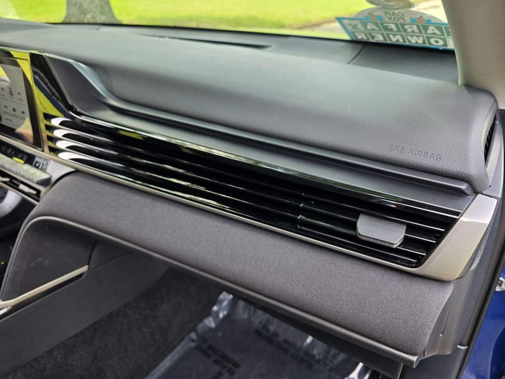 2025 Toyota Camry Image 40