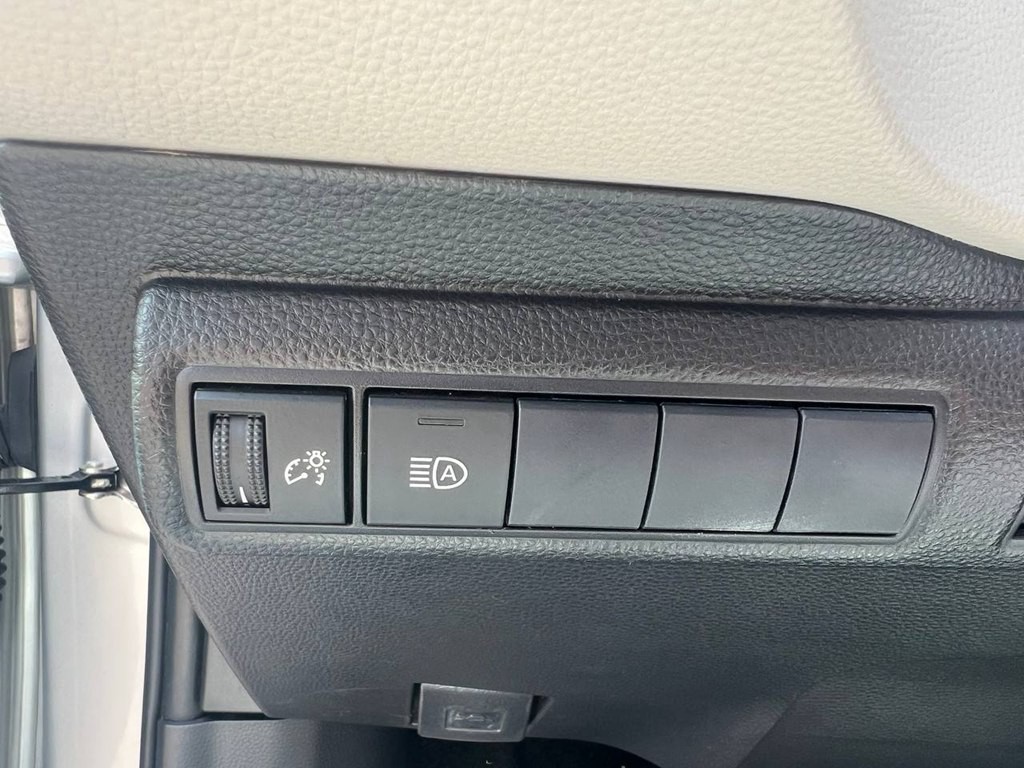 2021 Toyota Corolla Image 38