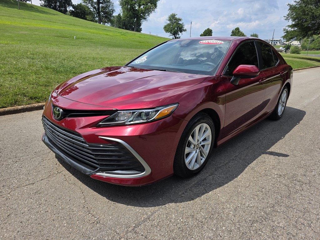 2021 Toyota Camry Image 2