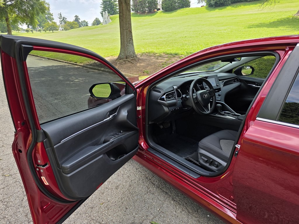 2021 Toyota Camry Image 11