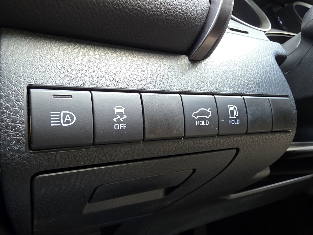 2021 Toyota Camry Image 24