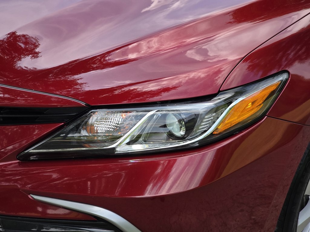 2021 Toyota Camry Image 32