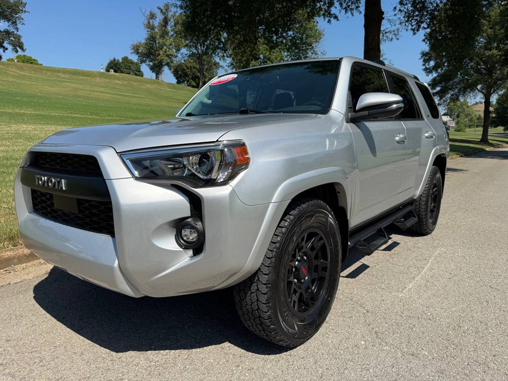 2022 Toyota 4Runner Image 2