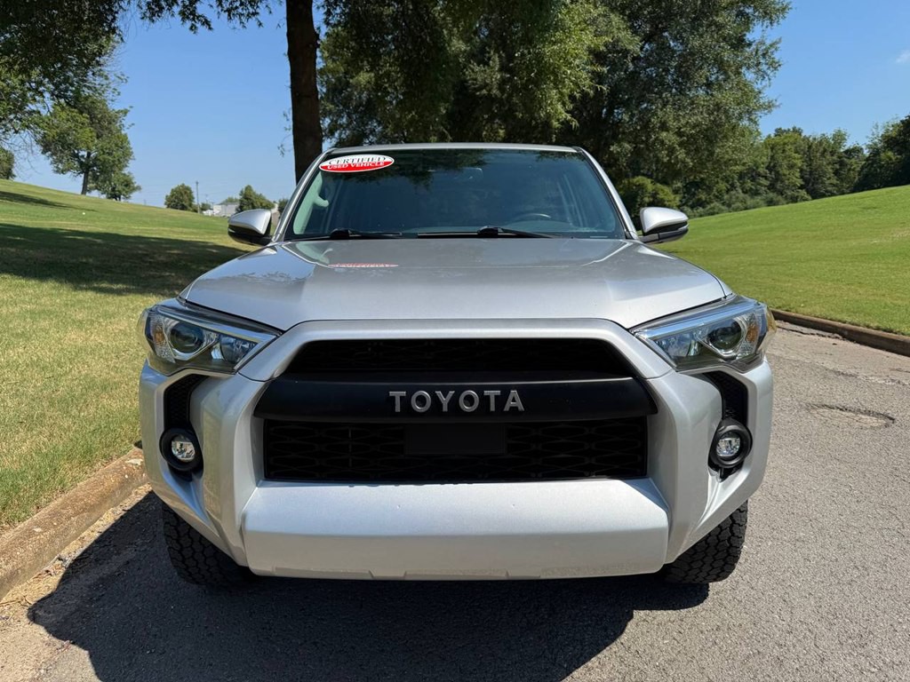 2022 Toyota 4Runner Image 9