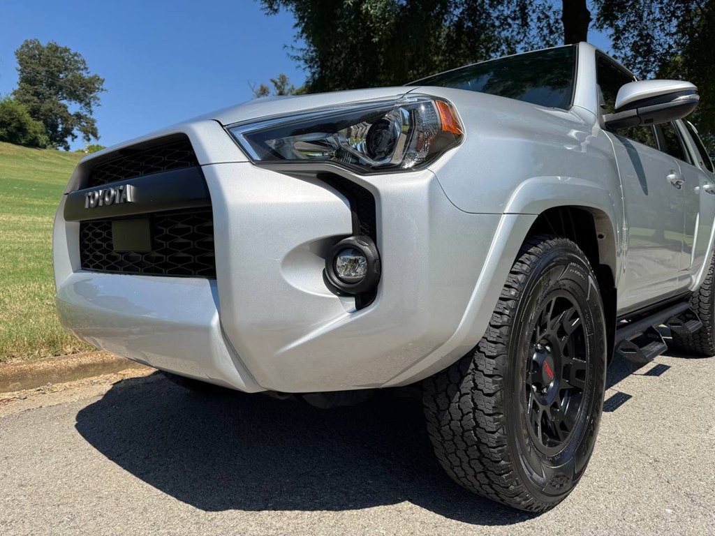 2022 Toyota 4Runner Image 13