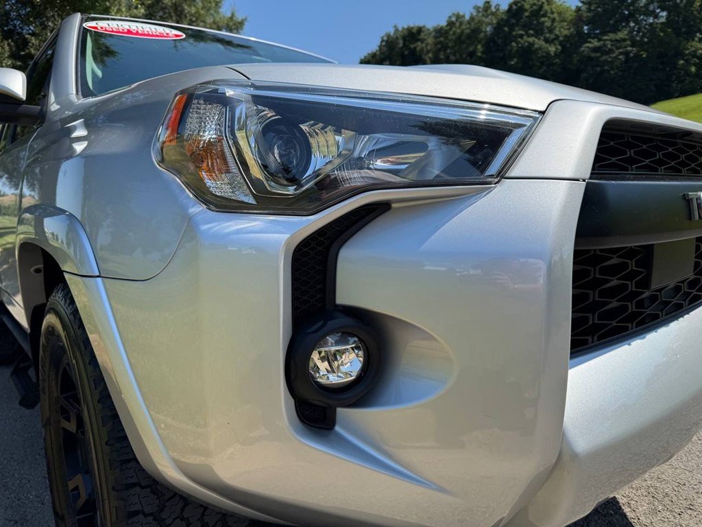 2022 Toyota 4Runner Image 15