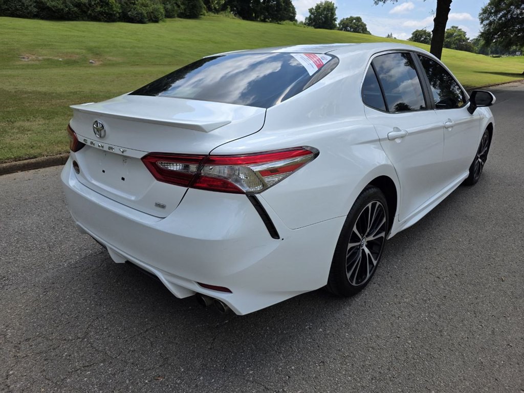 2018 Toyota Camry Image 7