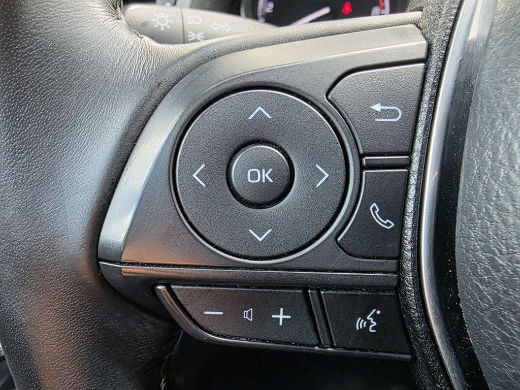 2018 Toyota Camry Image 18