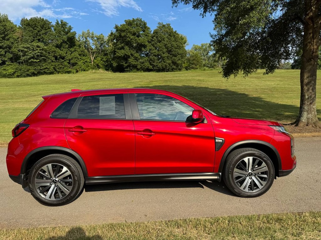 2024 Mitsubishi Outlander Image 5