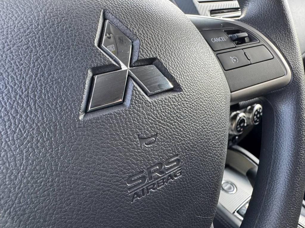 2024 Mitsubishi Outlander Image 12