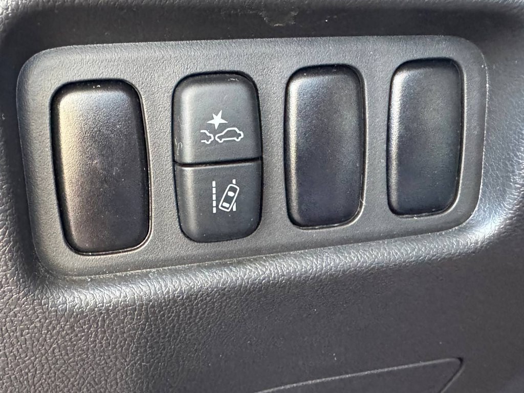 2024 Mitsubishi Outlander Image 23
