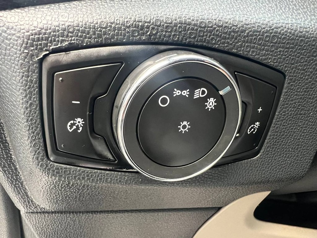 2019 Ford Econoline Image 26