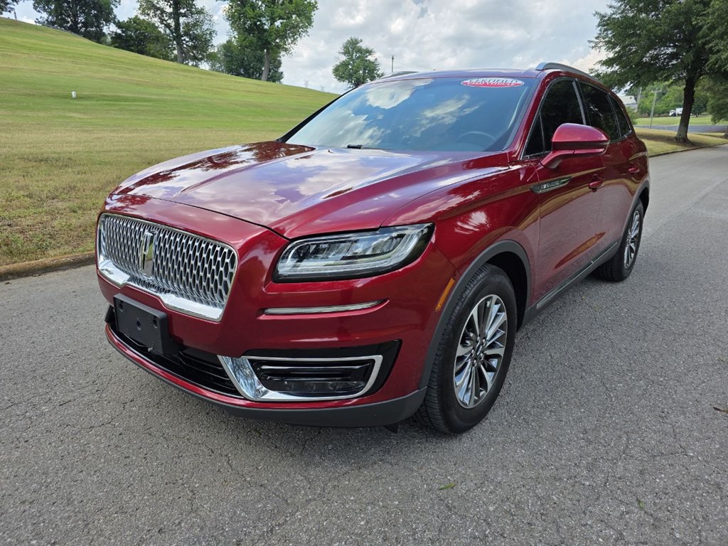 2019 Lincoln Nautilus Image 2