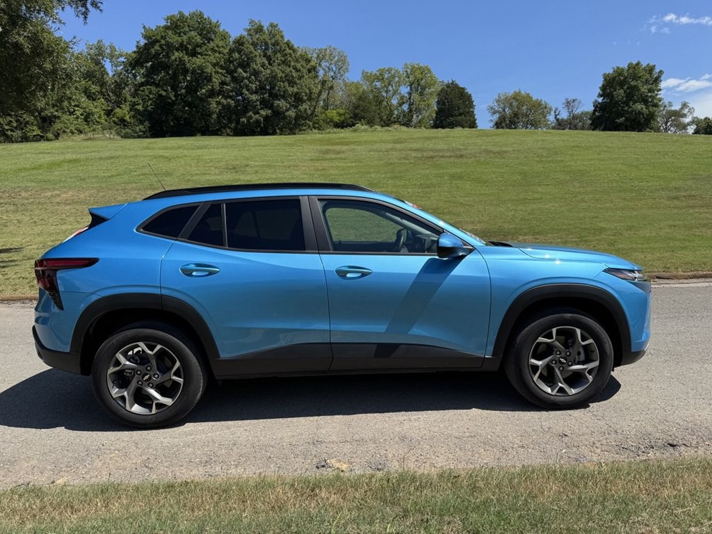 2025 Chevrolet Trax Image 3