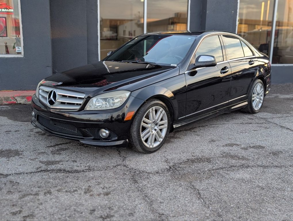 2009 Mercedes-Benz C-Class Image 1