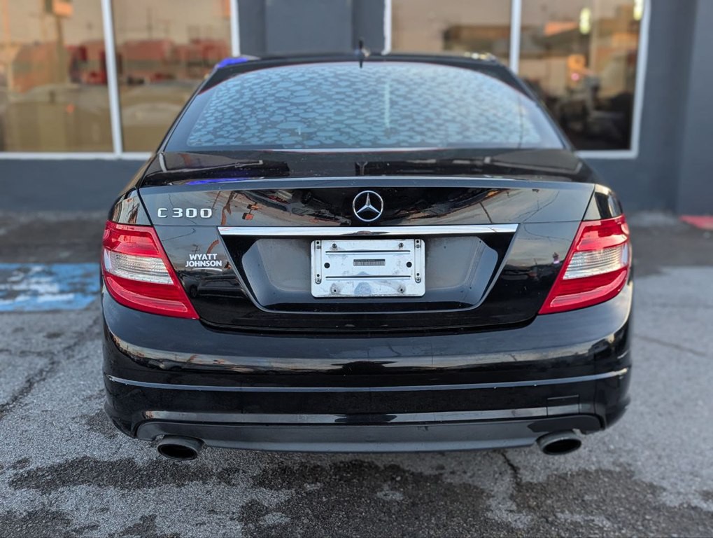 2009 Mercedes-Benz C-Class Image 8