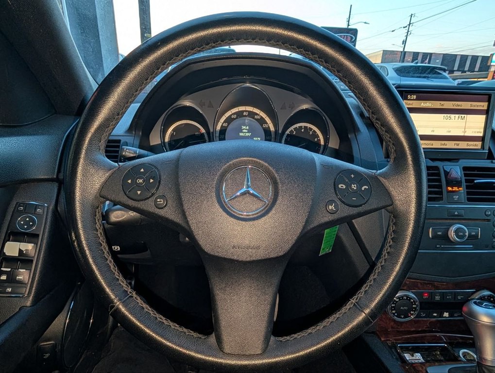 2009 Mercedes-Benz C-Class Image 19
