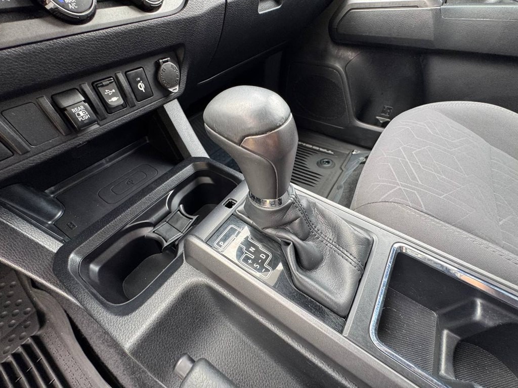2019 Toyota Tacoma Image 14