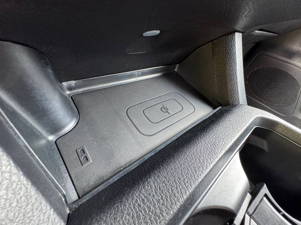 2019 Toyota Tacoma Image 16