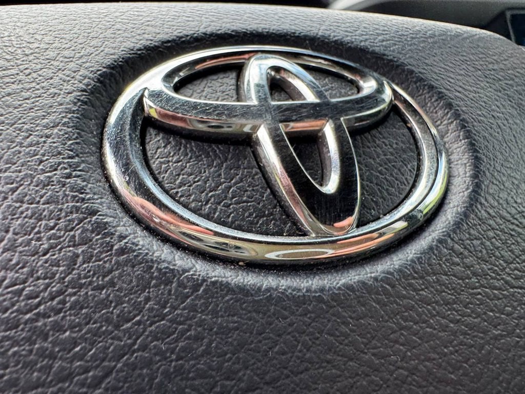 2019 Toyota Tacoma Image 45