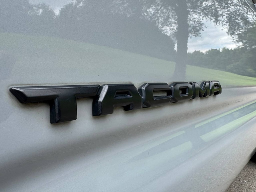 2019 Toyota Tacoma Image 52