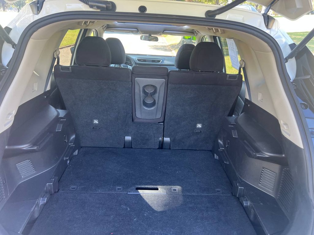 2014 Nissan Rogue Image 40