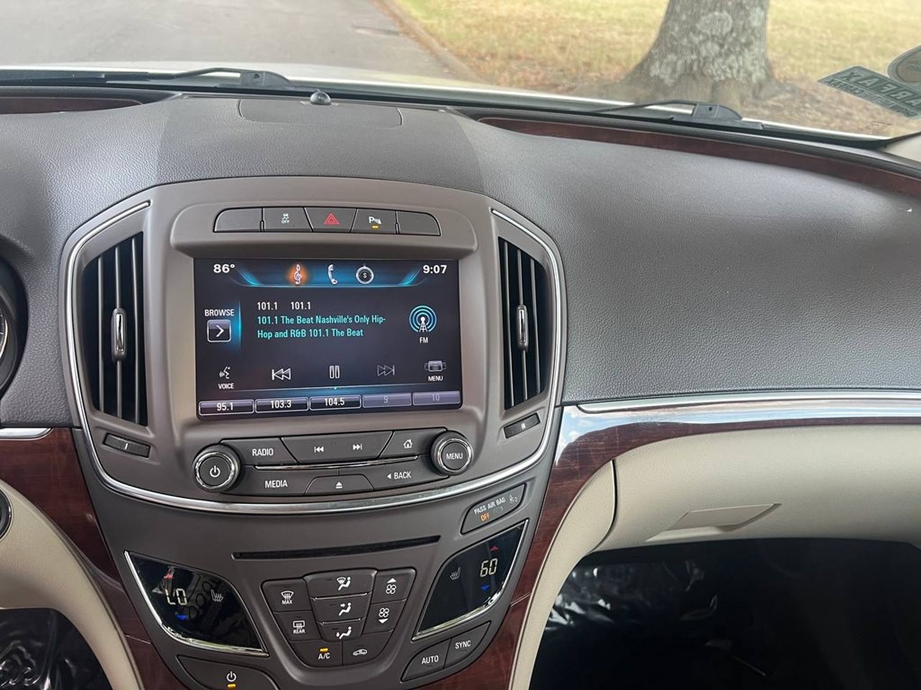 2015 Buick Regal Image 18