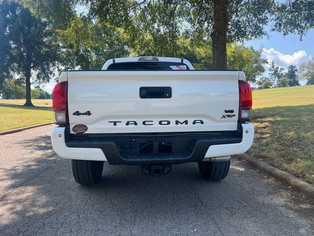 2018 Toyota Tacoma Image 5