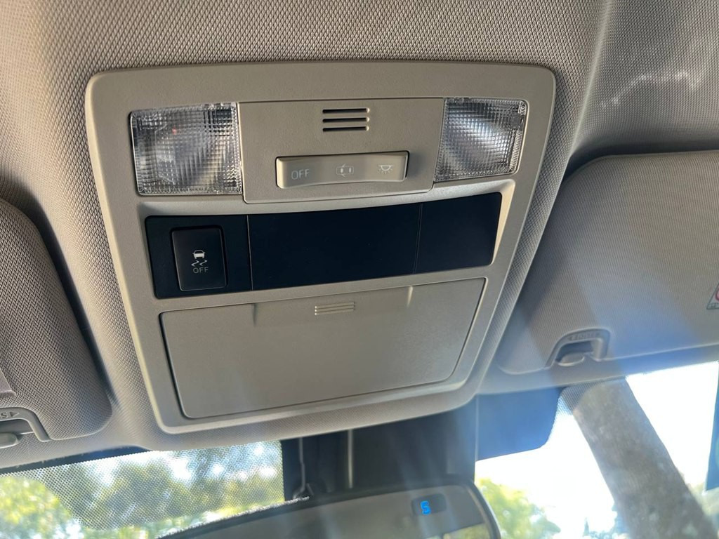 2018 Toyota Tacoma Image 23