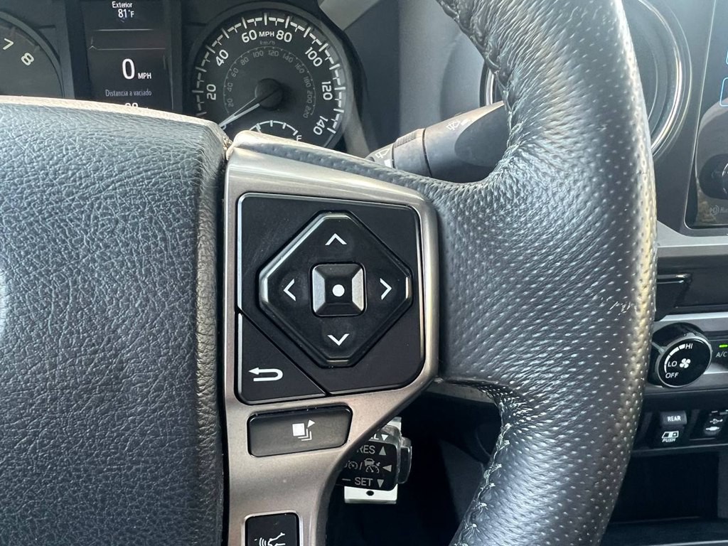 2018 Toyota Tacoma Image 24