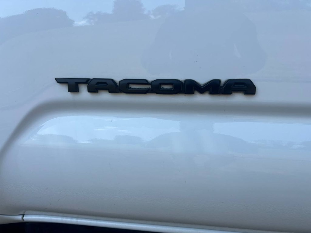 2018 Toyota Tacoma Image 37