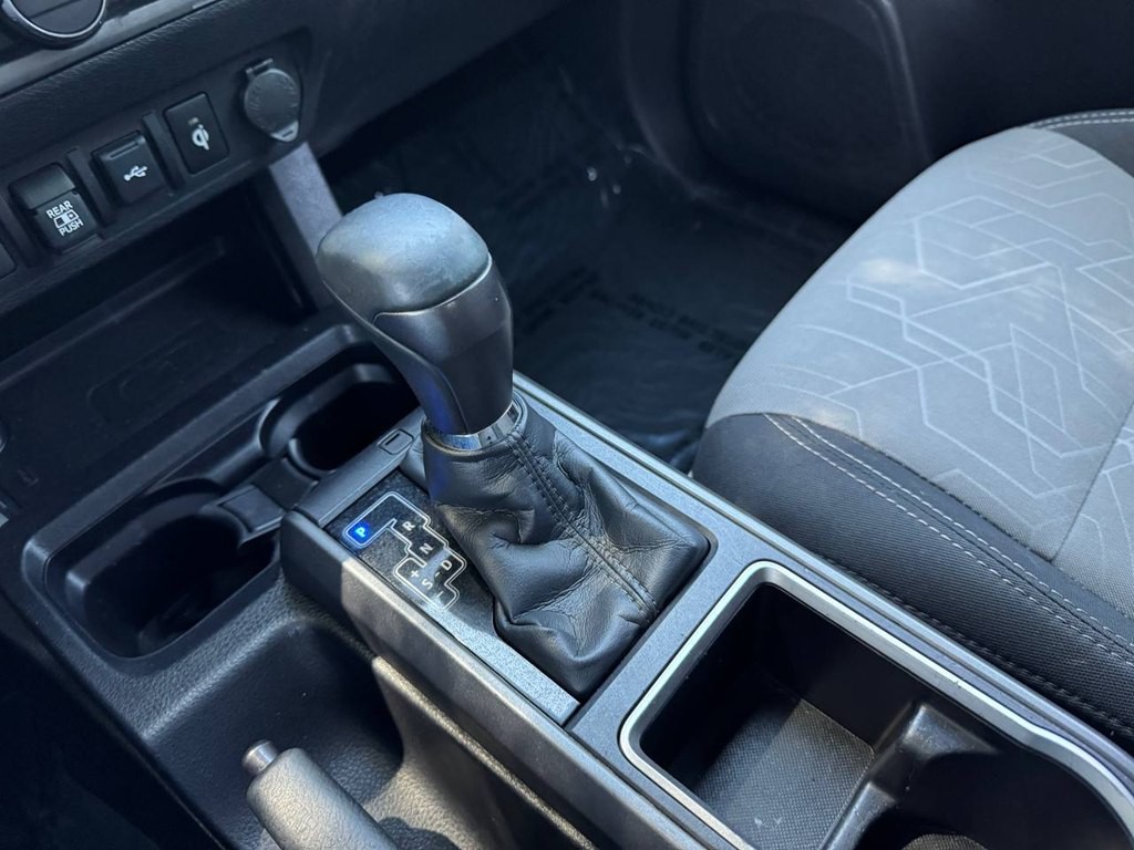 2023 Toyota Tacoma Image 24