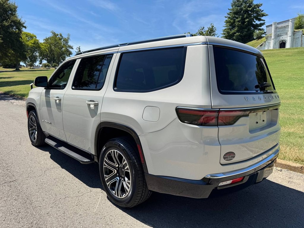 2022 Jeep Wagoneer Image 4