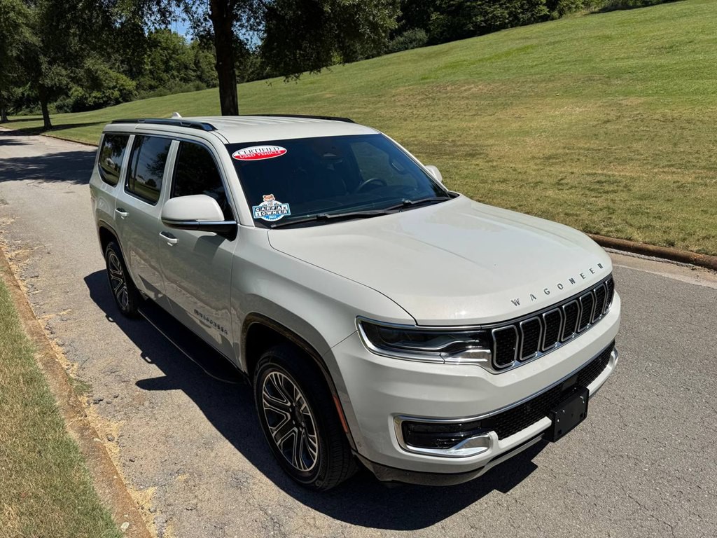 2022 Jeep Wagoneer Image 12