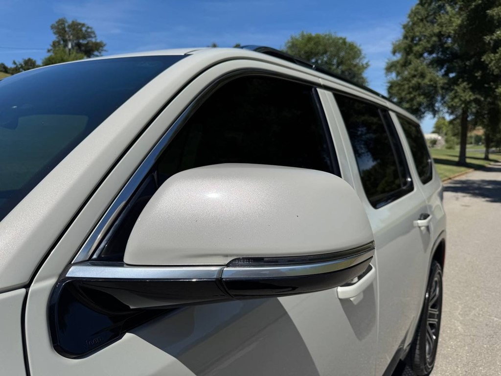 2022 Jeep Wagoneer Image 16