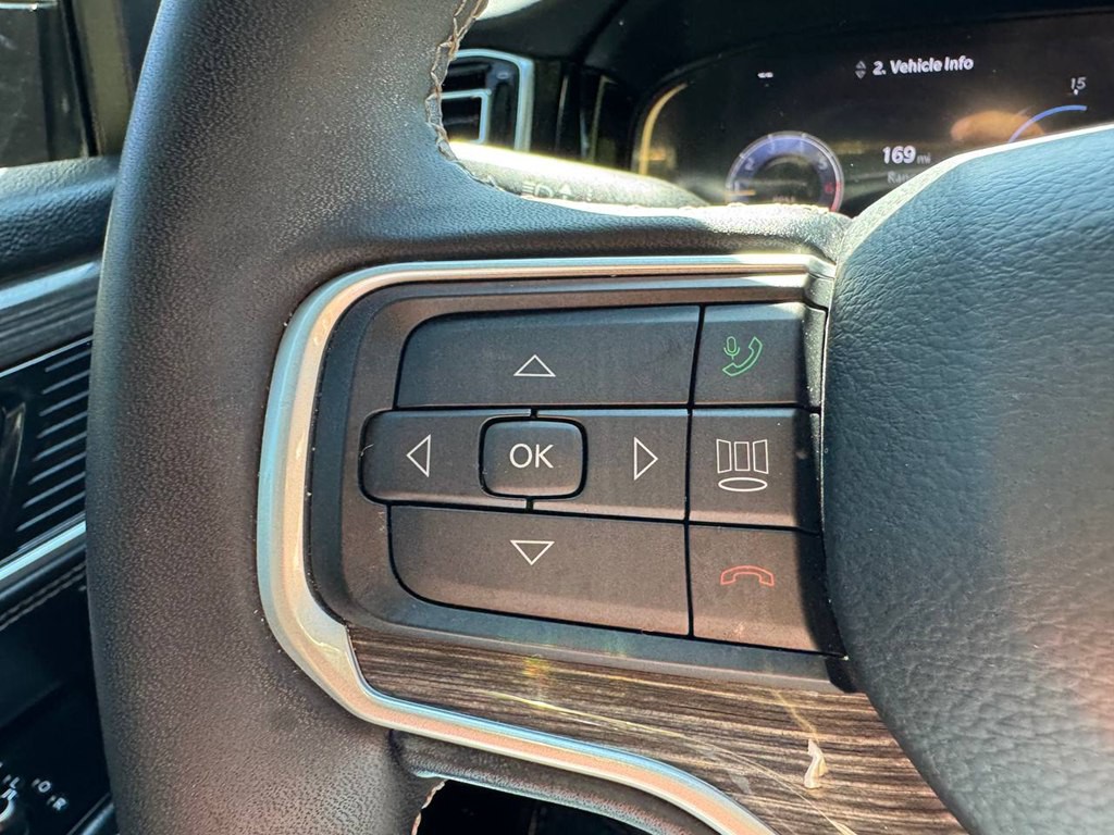 2022 Jeep Wagoneer Image 33