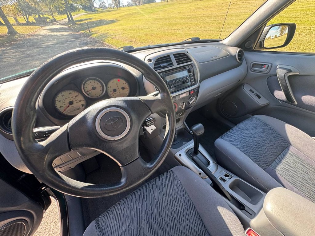 2002 Toyota Rav4 Image 11