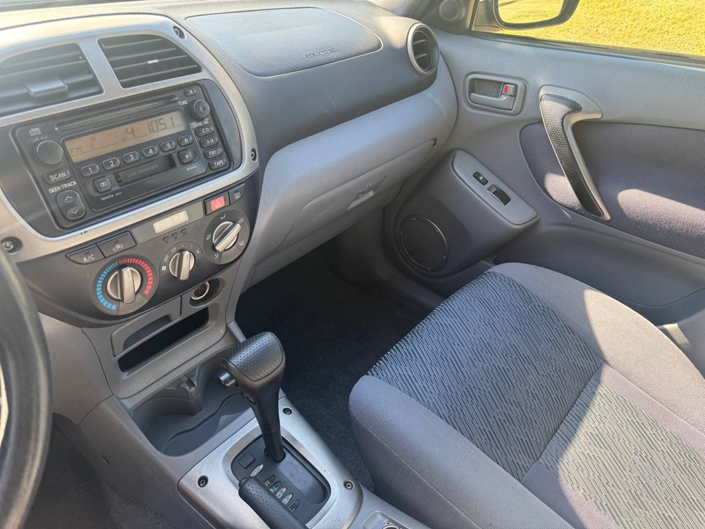 2002 Toyota Rav4 Image 13