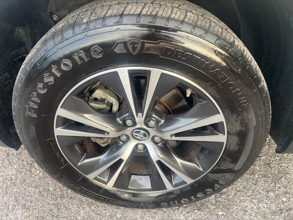 2019 Toyota Highlander Image 11